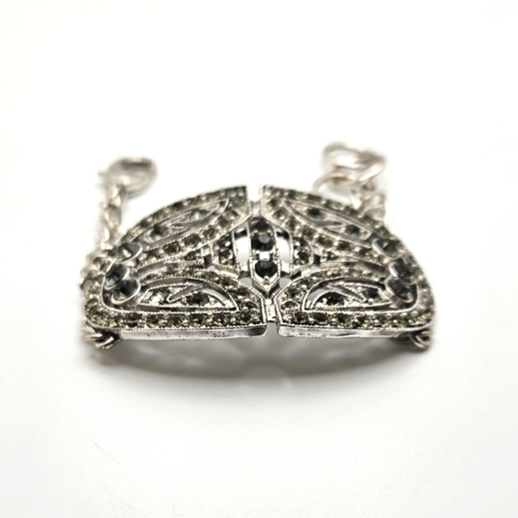 🟢3/$19🟢 Silver Rhinestone Silver Tone Bracelet Small - Medium Size Deco Style - Picture 8 of 9